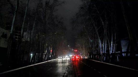 اعتراض شهروندان به تاثیر خاموشیها بر مشاغل و مختل شدن زندگی روزمره