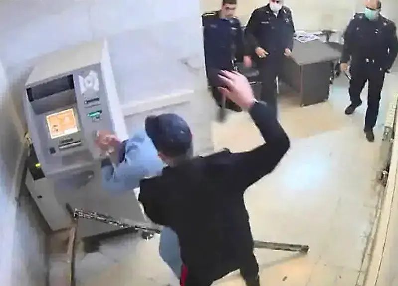 An Iranian man’s death and the state’s enduring torture tactics