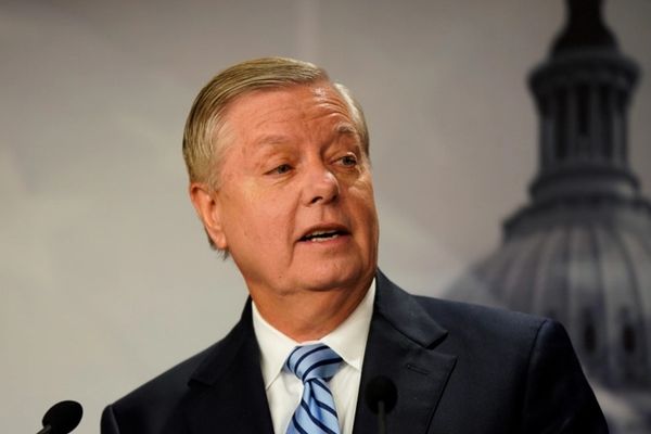 سناتور لیندزی گراهام: ترامپ در کنار مردم ایران ایستاده، نه حکومت سرکوبگر