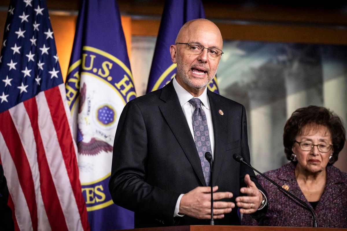 تد دویچ، عضو دموکرات کنگره: دولت آمریکا در قبال ایران به یک سیاست جامع نیاز دارد