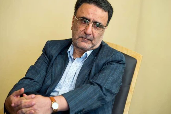 ناشط سياسي سجين: حسابات المرشد الخاطئة وضعت إيران في أضعف حالاتها وأكثرها هشاشة