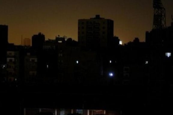 قطع برق و خاموشیهای اعلام نشده دوشنبه شب تا بامداد سهشنبه در مناطقی از تبریز ادامه داشت