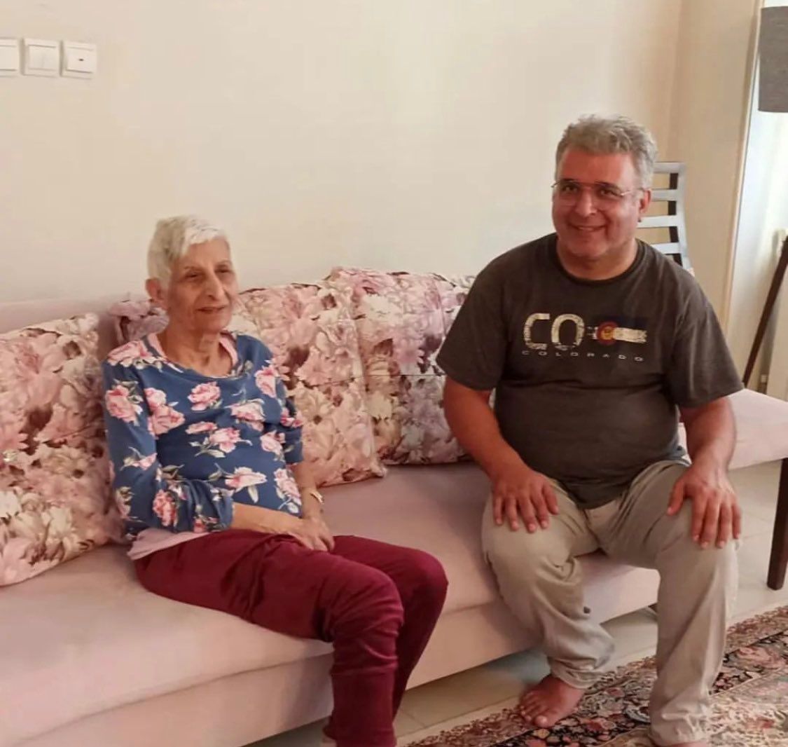 پیام ولی و مادرش فرنگیس فروغی