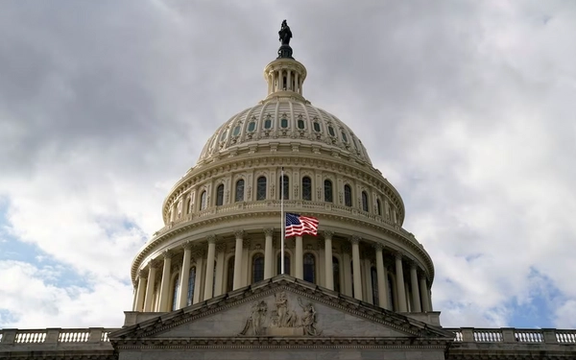 ۱۱ عضو مجلس نمایندگان آمریکا: ایران ایمنی دریانوردی بینالمللی را به خطر انداخته است