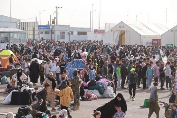 طالبان شکنجه و آزار مهاجران اخراجی در افغانستان را تبلیغات سازمان ملل خواند