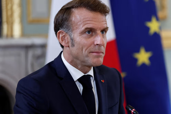 ماكرون: فرنسا لم تتردد في الوقوف إلى جانب إسرائيل أثناء عمليات إيران