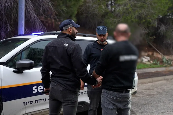 یک مرد اسرائیلی به اتهام جاسوسی از نفتالی بنت برای جمهوری اسلامی بازداشت شد